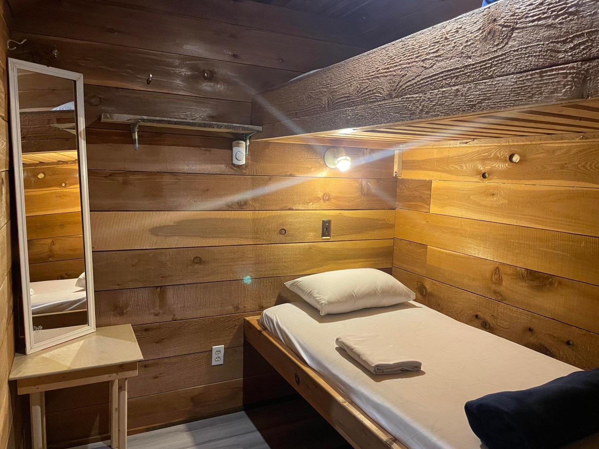 The Hiker Huts Hotel พอร์ตเรนฟริว ภายนอก รูปภาพ